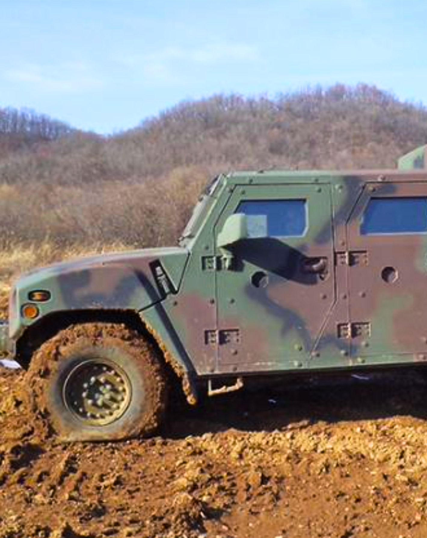 KLTV181 personnel carrier front three-quarter view